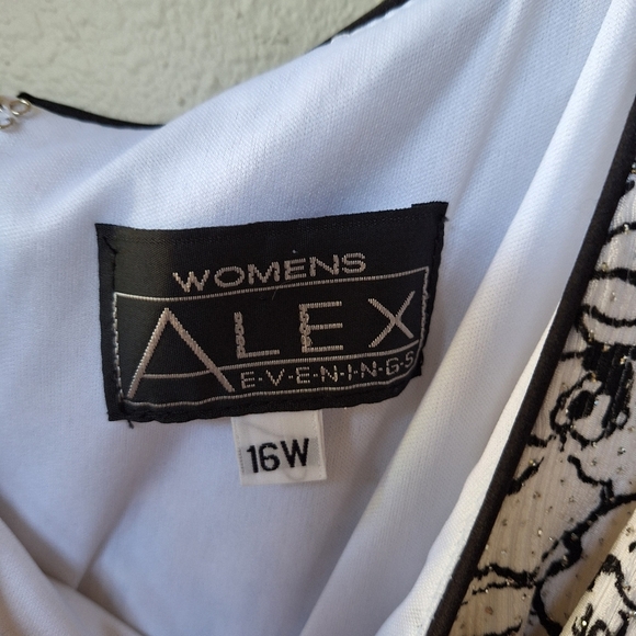 Alex Evenings Jacket and Tank Dress Two Piece Set. Black/White Womens size 16W - Picture 9 of 12